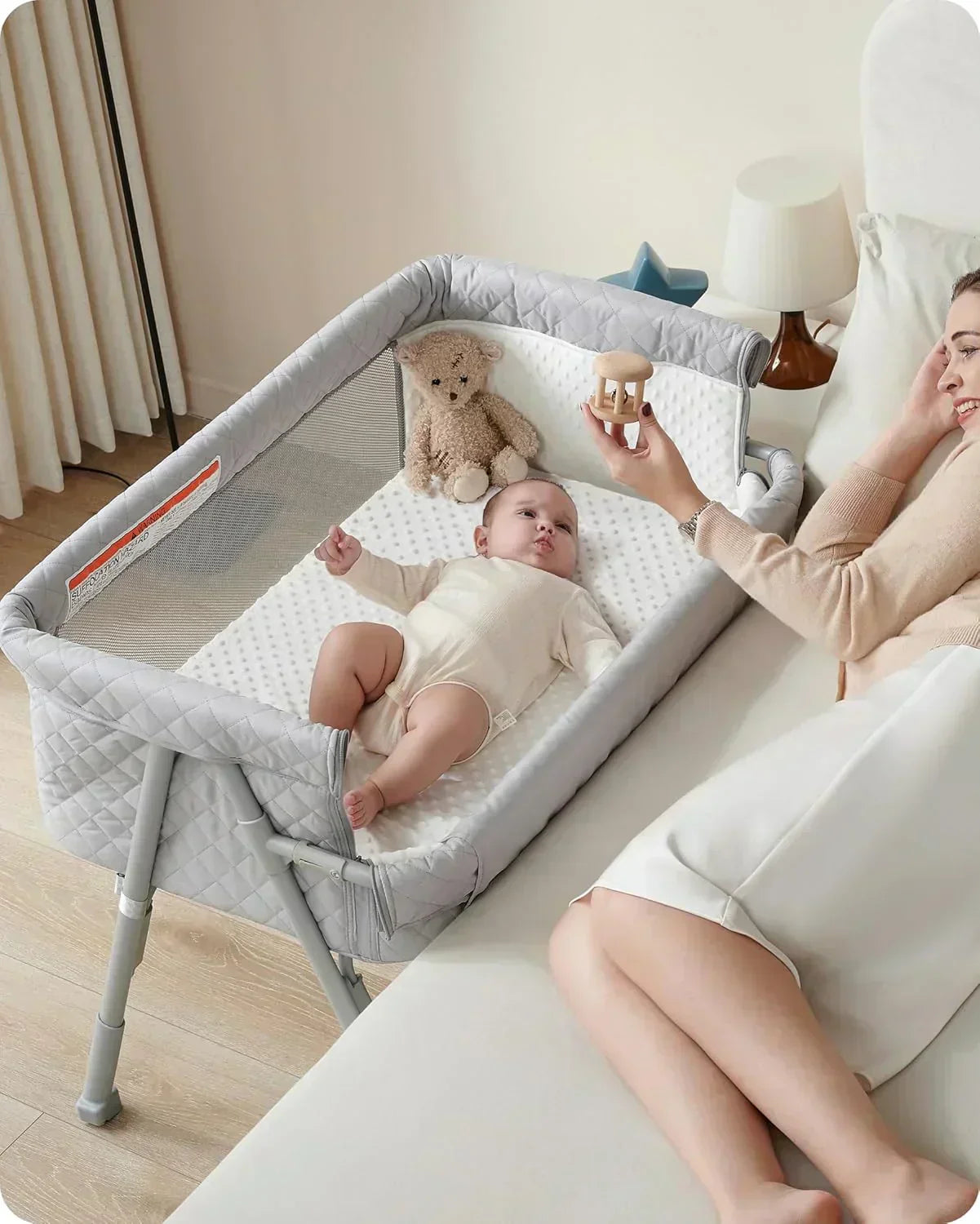 Bassinet Bedside Sleeper Baby Crib for Newborn Baby Bassinets Bedside Sleeper 4 Auto-Lock